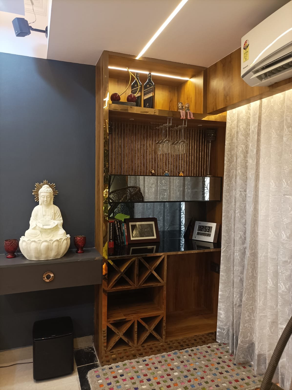 Walk-in closet